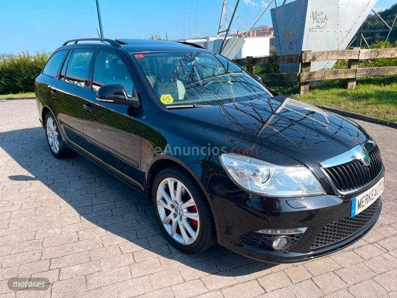 Skoda Octavia Combi 2.0 TDI DPF RS de 2011 con 157.000 Km por 10.500 EUR. en Guipuzcoa