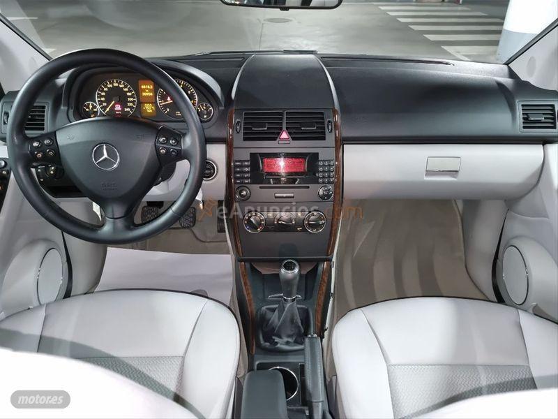 Mercedes Clase A A 170 ELEGANCE de 2006 con 30.000 Km por 8.500 EUR. en Madrid