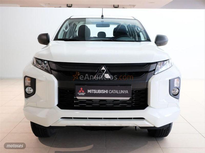 Mitsubishi L 200 DC 220 DID MPro de 2021 por 29.506 EUR. en Castellon