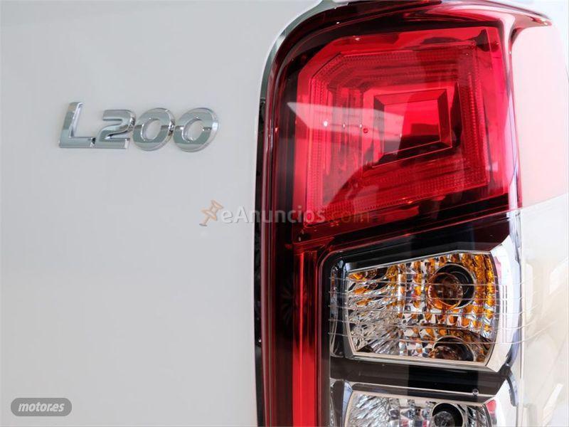Mitsubishi L 200 DC 220 DID MPro de 2021 por 29.506 EUR. en Castellon