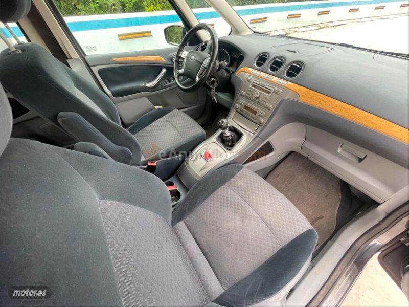 Ford Galaxy 2.0 TDCi Ghia de 2007 con 200.000 Km por 5.000 EUR. en Guipuzcoa