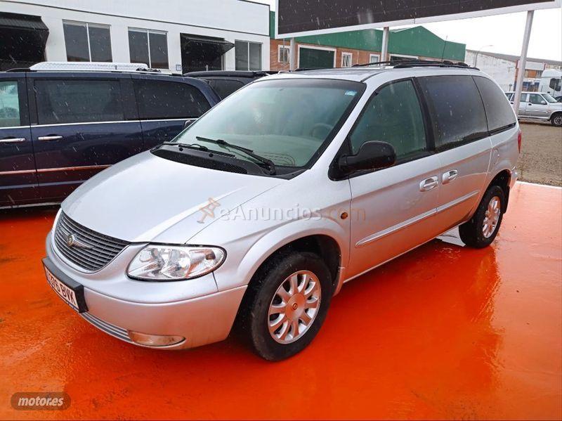 Chrysler Voyager LX 2.5 CRD de 2002 con 146.000 Km por 7.500 EUR. en Salamanca