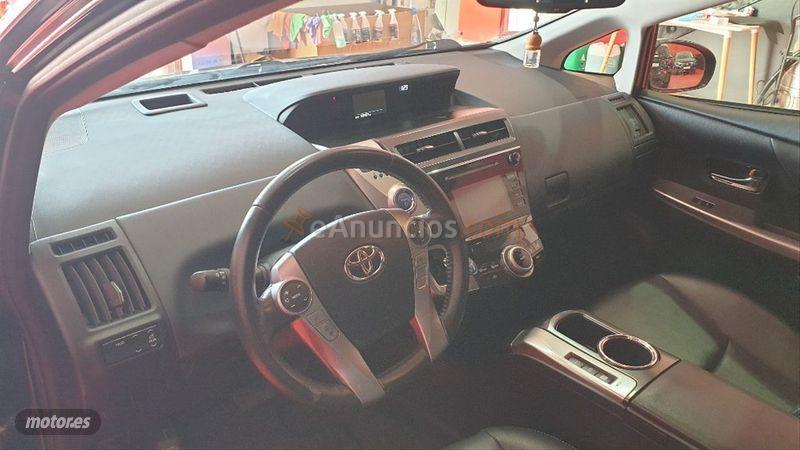 Toyota Prius Executive de 2016 con 89.000 Km por 19.650 EUR. en Madrid