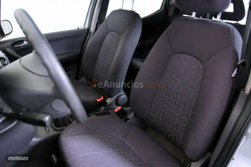 Mercedes Clase A A 140 CLASSIC de 2002 con 121.780 Km por 4.790 EUR. en Madrid