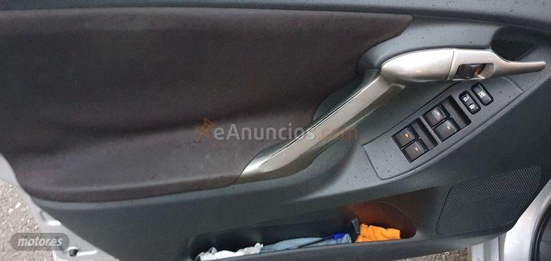 Toyota Verso 2.0 D4D Live 5pl. de 2010 con 290.000 Km por 6.350 EUR. en La Coruna