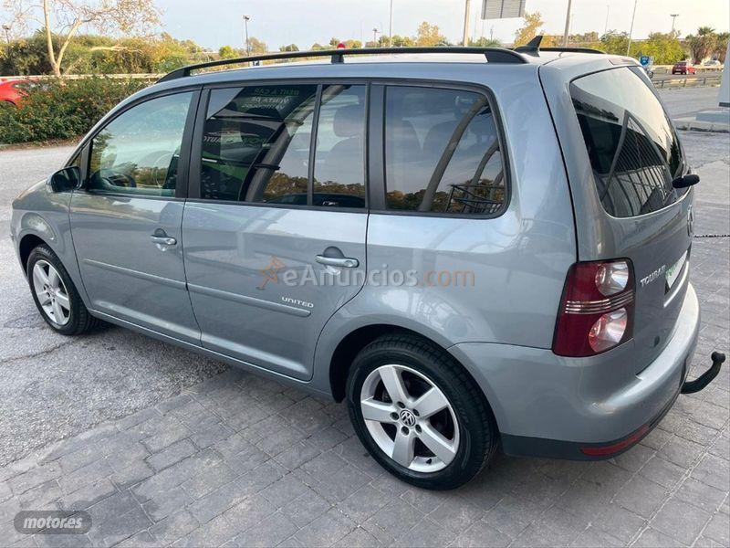 Volkswagen Touran 2.0 TDI 140 Highline de 2008 con 178.000 Km por 8.500 EUR. en Malaga