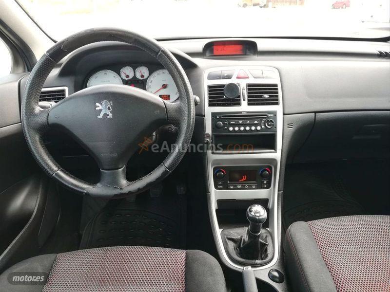 Peugeot 307 SW 1.6 HDi 110 FAP DSign de 2007 con 215.000 Km por 3.000 EUR. en Malaga