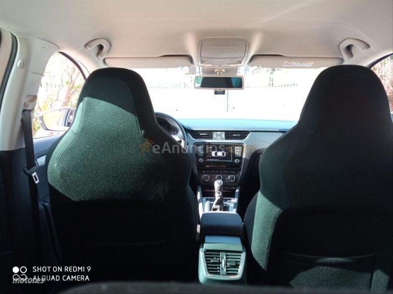 Skoda Octavia Combi 1.6 TDI 81KW 110cv Like de 2016 con 57.000 Km por 16.500 EUR. en Granada