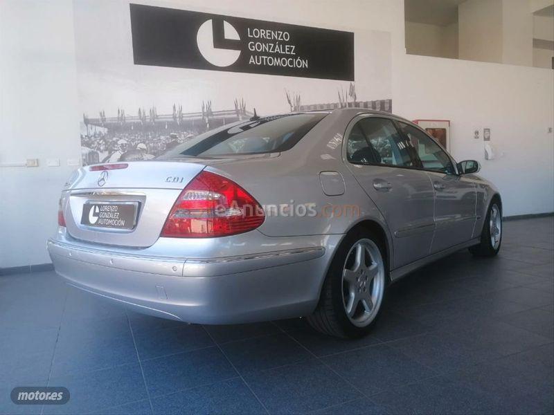 Mercedes Clase E E 270 CDI CLASSIC de 2003 con 303.000 Km por 8.500 EUR. en Las Palmas