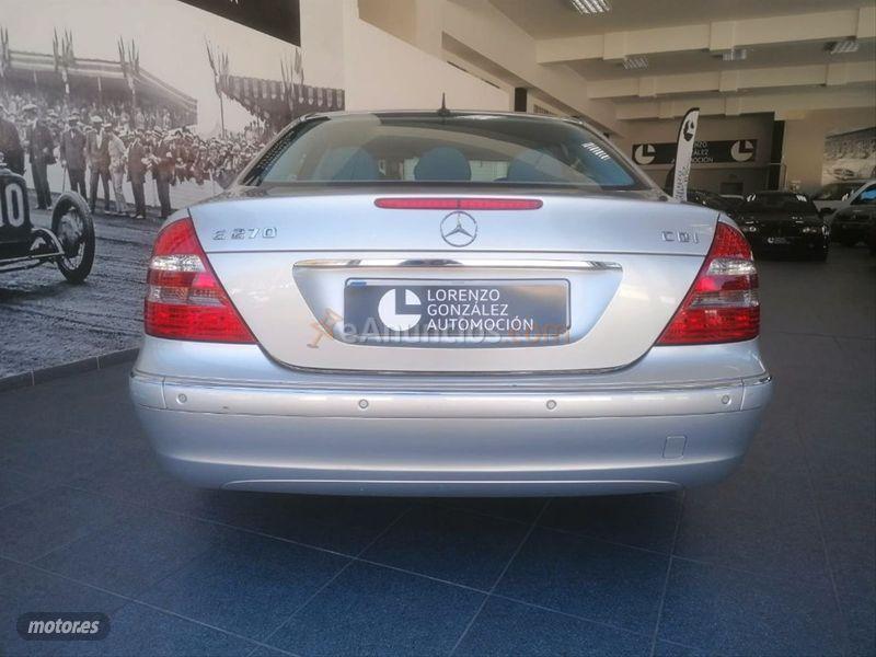 Mercedes Clase E E 270 CDI CLASSIC de 2003 con 303.000 Km por 8.500 EUR. en Las Palmas