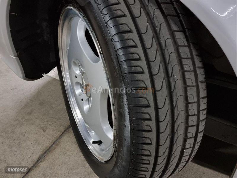 Mercedes Clase CLK CLK 200 K ELEGANCE de 2002 con 46.000 Km por 9.500 EUR. en Madrid