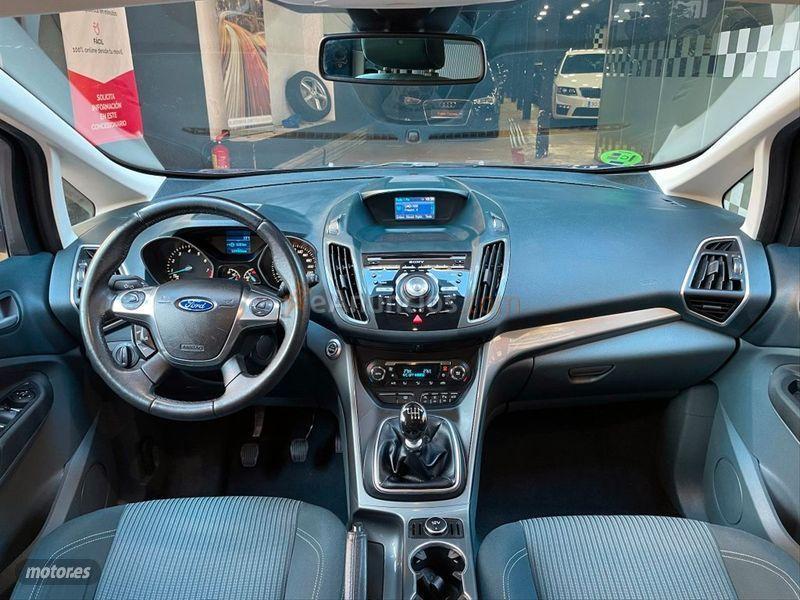 Ford Grand C-Max 1.0 EcoBoost 125 AutoStartStop Titani. de 2013 con 120.000 Km por 8.999 EUR. en Madrid
