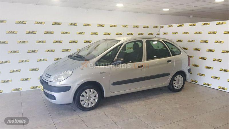 Citroen Xsara Picasso 1.6 16v HDI Exclusive de 2004 con 196.000 Km por 2.700 EUR. en Pontevedra