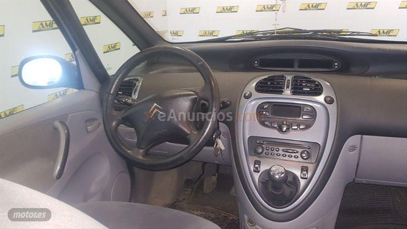 Citroen Xsara Picasso 1.6 16v HDI Exclusive de 2004 con 196.000 Km por 2.700 EUR. en Pontevedra
