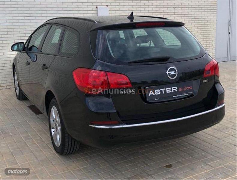Opel Astra 1.6 CDTi SS 110 CV Selective ST de 2015 con 94.780 Km por 10.900 EUR. en Lleida