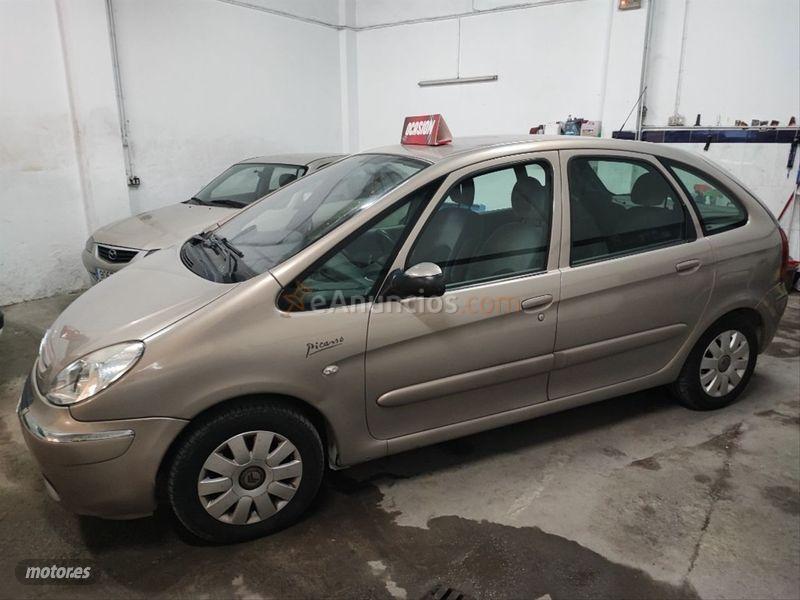 Citroen Xsara Picasso 1.6 Exclusive de 2007 con 114.000 Km por 3.395 EUR. en Sevilla