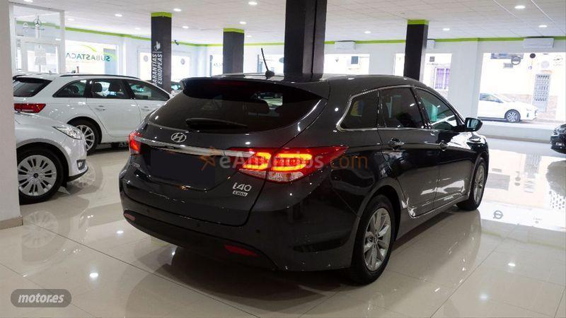 Hyundai i40 CW 1.7 CRDi 115cv BlueDrive Klass de 2016 con 147.284 Km por 10.300 EUR. en Sevilla