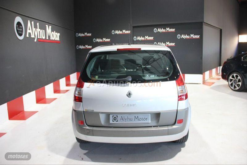 Renault Scenic Luxe Dynamique 1.6 16V EU4 de 2006 con 59.000 Km por 3.990 EUR. en Salamanca