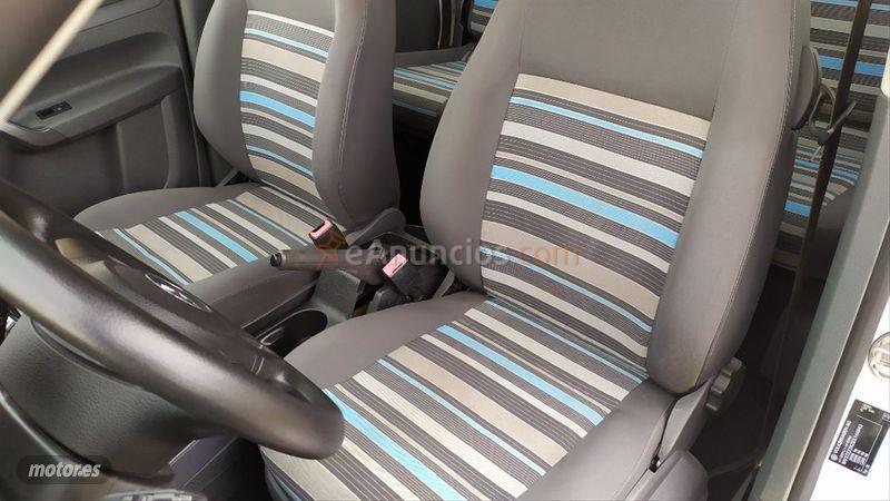 Volkswagen Caddy Kombi PRO 1.6 TDI 75cv BMT 5pl de 2014 con 160.000 Km por 9.900 EUR. en Cordoba