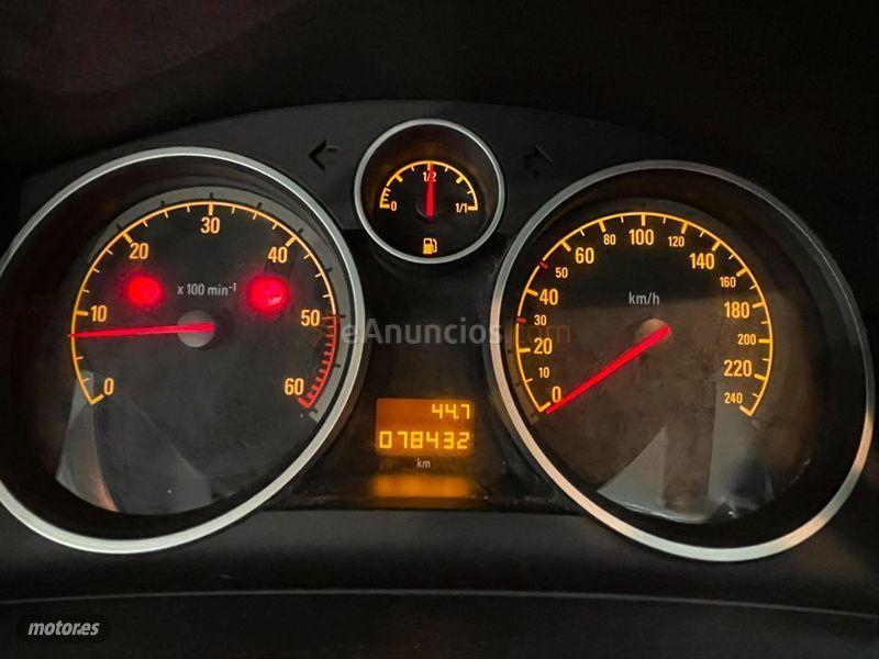 Opel Zafira Enjoy 1.9 CDTi 8v 120 CV de 2006 con 78.000 Km por 6.350 EUR. en Tarragona