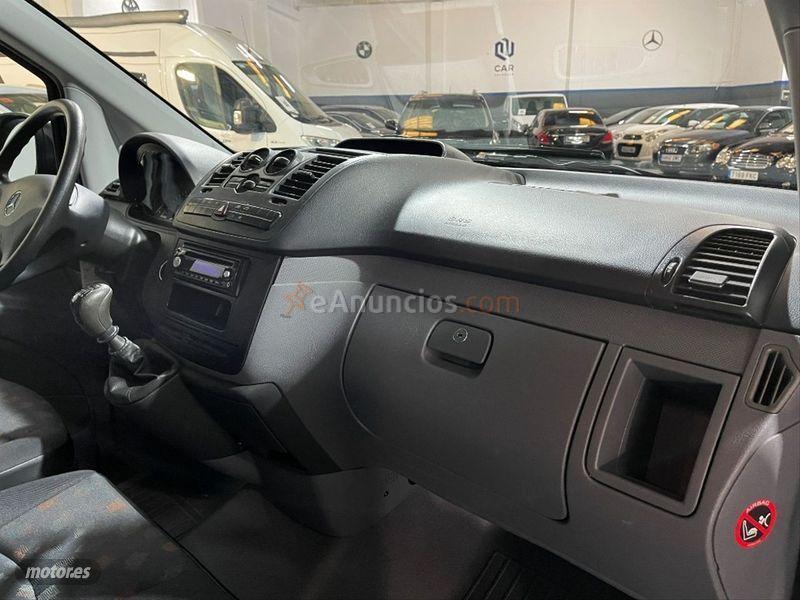 Mercedes Viano 2.2 CDI Ambiente Larga de 2006 con 35.000 Km por 18.000 EUR. en Valencia