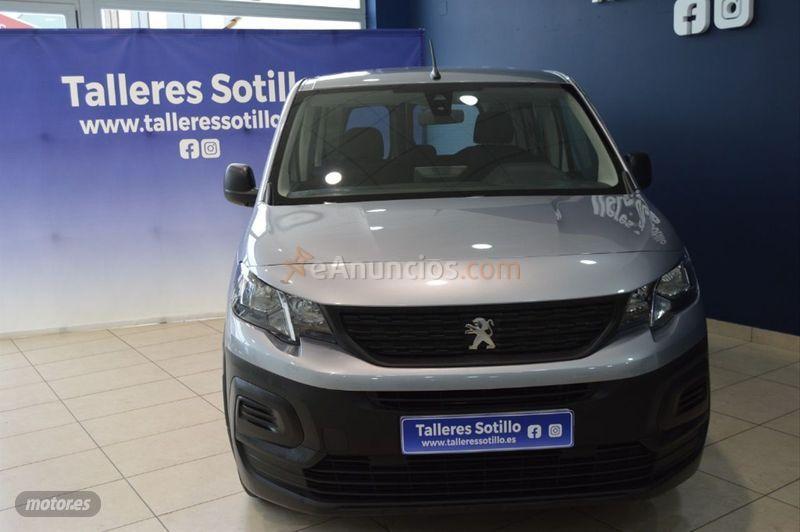 Peugeot Rifter Active Pack Standard BlueHDi 73kW de 2021 con 8.478 Km por 21.990 EUR. en Avila
