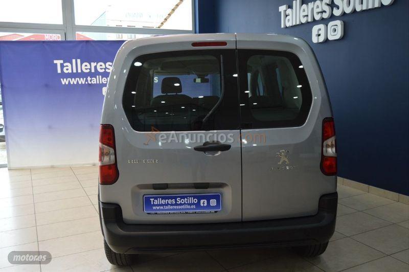 Peugeot Rifter Active Pack Standard BlueHDi 73kW de 2021 con 8.478 Km por 21.990 EUR. en Avila
