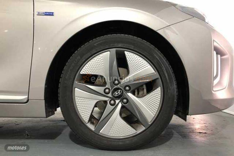Hyundai Ioniq 1.6 GDI Style de 2019 con 28.009 Km por 21.900 EUR. en Islas Baleares
