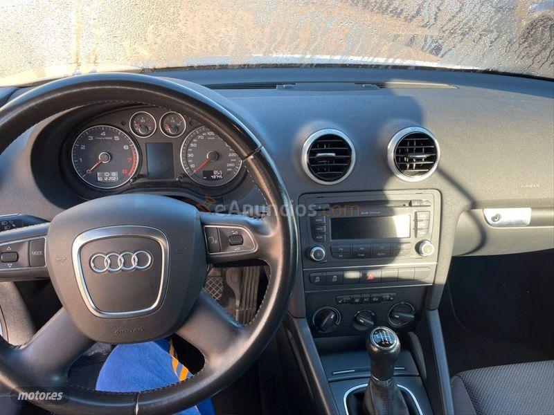 Audi A3 Cabrio 1.2 TFSI 105cv Attraction de 2011 con 43.000 Km por 10.500 EUR. en Baleares
