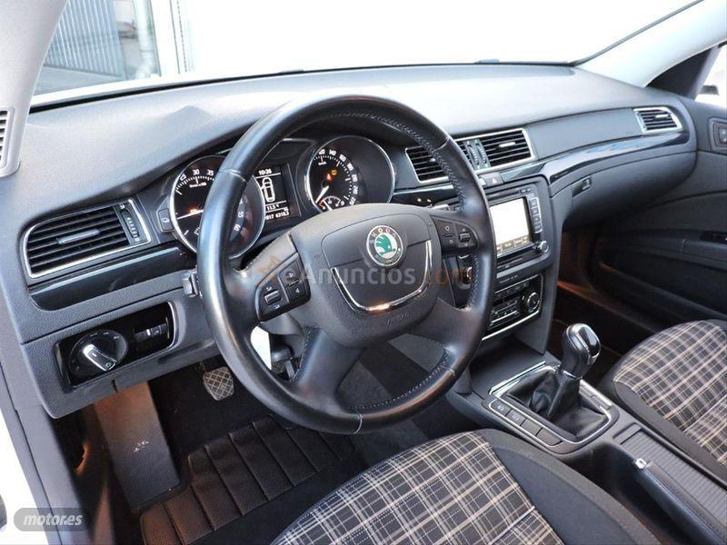 Skoda Superb Combi 2.0 TDI CR 170cv DPF Ambition de 2012 con 122.817 Km por 13.800 EUR. en La Rioja