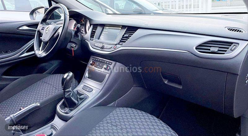 Opel Astra 1.6 CDTi 81kW 110CV Selective ST de 2017 con 110.000 Km por 12.990 EUR. en Barcelona