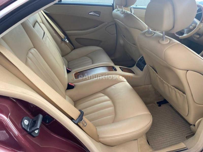 Mercedes Clase CLS nacional con libro de mantenimiento al dia 