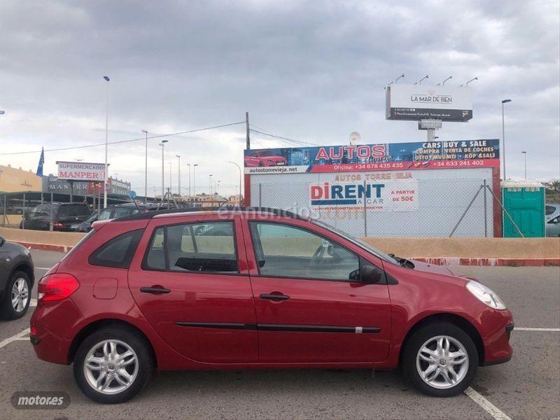 Renault Clio Grand Tour Authentique 1.2 16v 75 eco2 de 2008 con 159.000 Km por 4.950 EUR. en Alicante