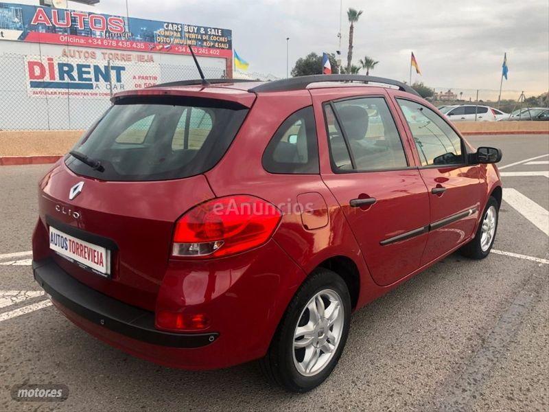 Renault Clio Grand Tour Authentique 1.2 16v 75 eco2 de 2008 con 159.000 Km por 4.950 EUR. en Alicante