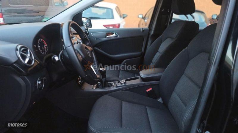 Mercedes Clase B B 180 Sport de 2014 con 27.000 Km por 15.800 EUR. en Malaga