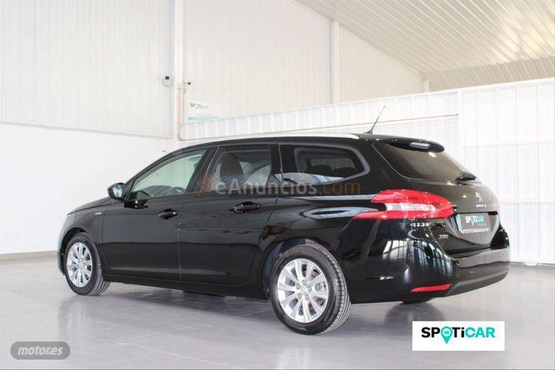 Peugeot 308 SW Style 1.5 BlueHDi 96KW 130CV de 2018 con 62.970 Km por 16.950 EUR. en Madrid
