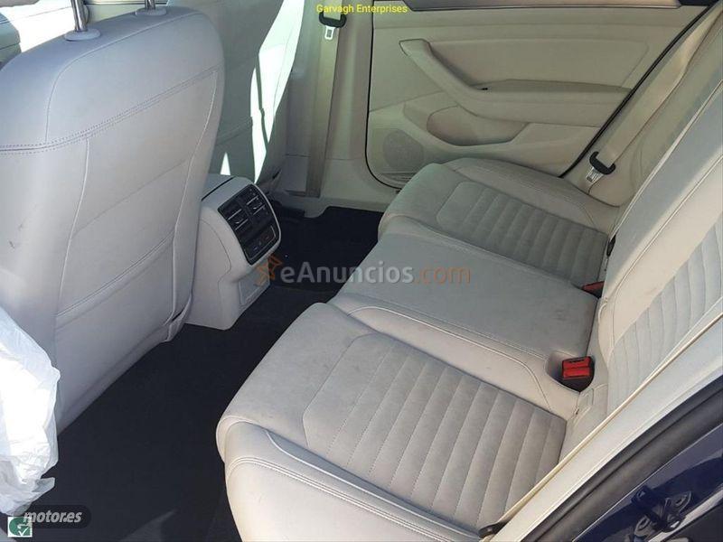 Volkswagen Passat Sport 2.0 TDI 140kW 190CV DSG Variant de 2017 con 180.471 Km por 18.850 EUR. en Sevilla