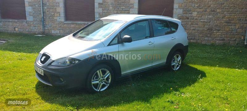 Seat Altea Freetrack 1.6 TDI 105cv 2WD de 2012 con 238.000 Km por 6.400 EUR. en Navarra