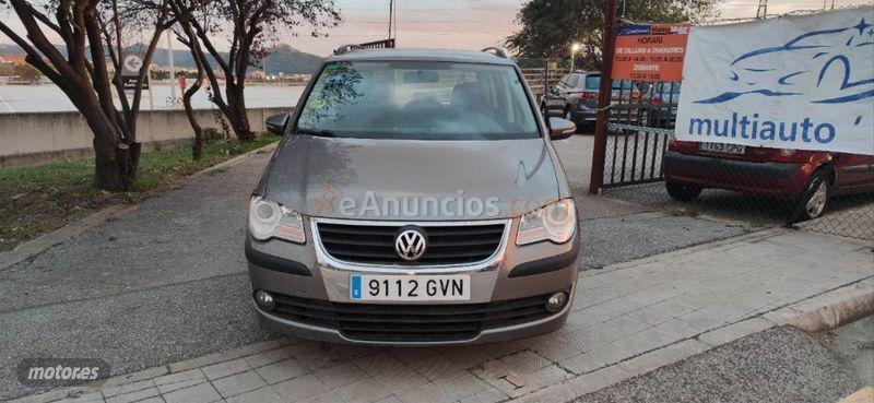 Volkswagen Touran 2.0 TDI 140cv Advance de 2010 con 199.000 Km por 8.680 EUR. en Barcelona