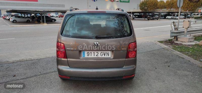 Volkswagen Touran 2.0 TDI 140cv Advance de 2010 con 199.000 Km por 8.680 EUR. en Barcelona