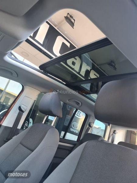 Volkswagen Touran Business  Navi 1.6 TDI CR 110CV BMT de 2015 con 159.000 Km por 14.900 EUR. en Islas Baleares