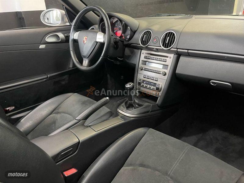 Porsche Boxster 2.7 de 2006 con 121.000 Km por 23.990 EUR. en Malaga