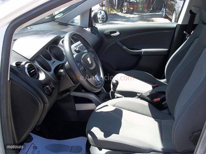 Seat Altea XL 1.6 TDI 105cv EEcomotive Style de 2011 con 104.000 Km por 7.900 EUR. en Badajoz