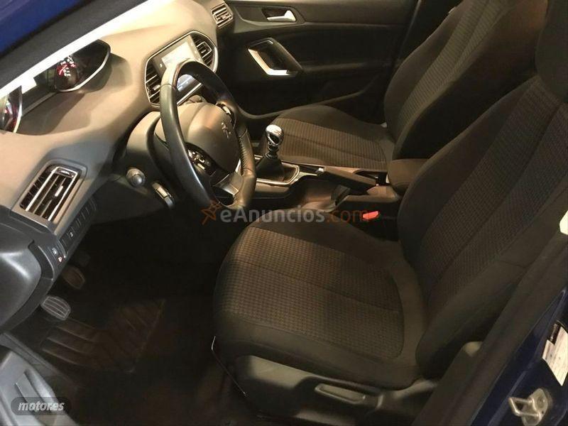 Peugeot 308 SW Style 1.5 BlueHDi 96KW 130CV de 2018 con 54.000 Km por 16.800 EUR. en Caceres