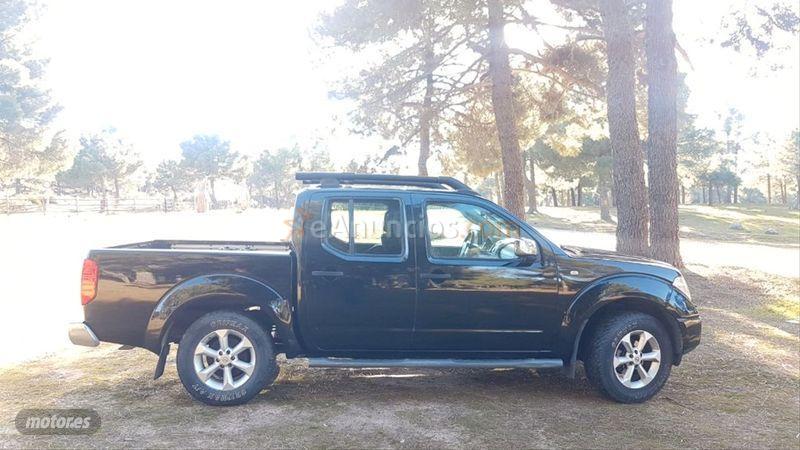 Nissan Navara 4X4 Doble Cabina LE de 2007 con 220.000 Km por 11.999 EUR. en Avila