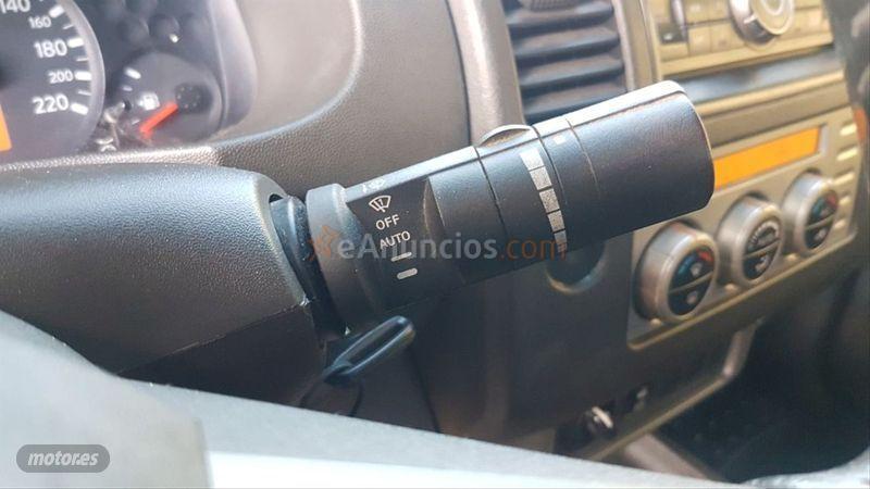 Nissan Navara 4X4 Doble Cabina LE de 2007 con 220.000 Km por 11.999 EUR. en Avila