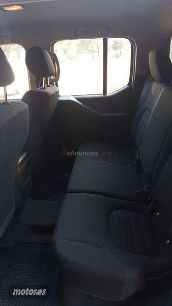 Nissan Navara 4X4 Doble Cabina LE de 2007 con 238.000 Km por 11.999 EUR. en Avila