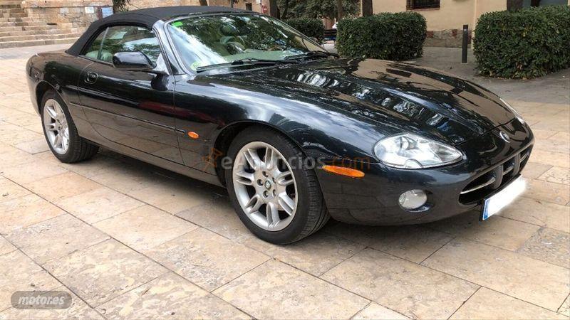Jaguar XK XK8 CONVERTIBLE de 2001 con 124.000 Km por 14.500 EUR. en Madrid