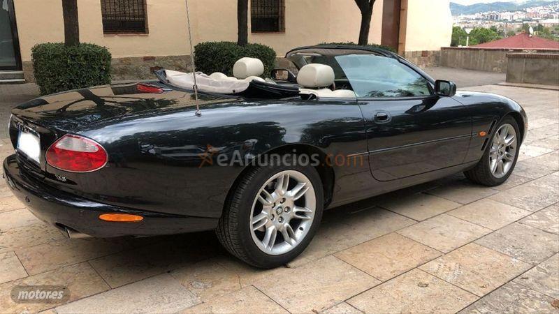 Jaguar XK XK8 CONVERTIBLE de 2001 con 124.000 Km por 14.500 EUR. en Madrid