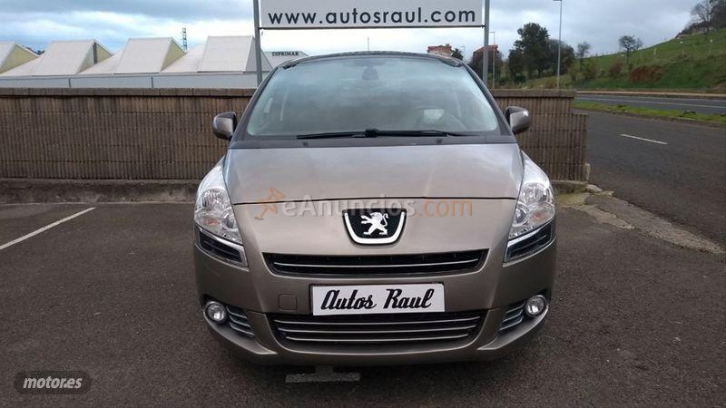Peugeot 5008 Access 1.6 HDI 112 FAP de 2011 con 164.000 Km por 9.900 EUR. en Cantabria